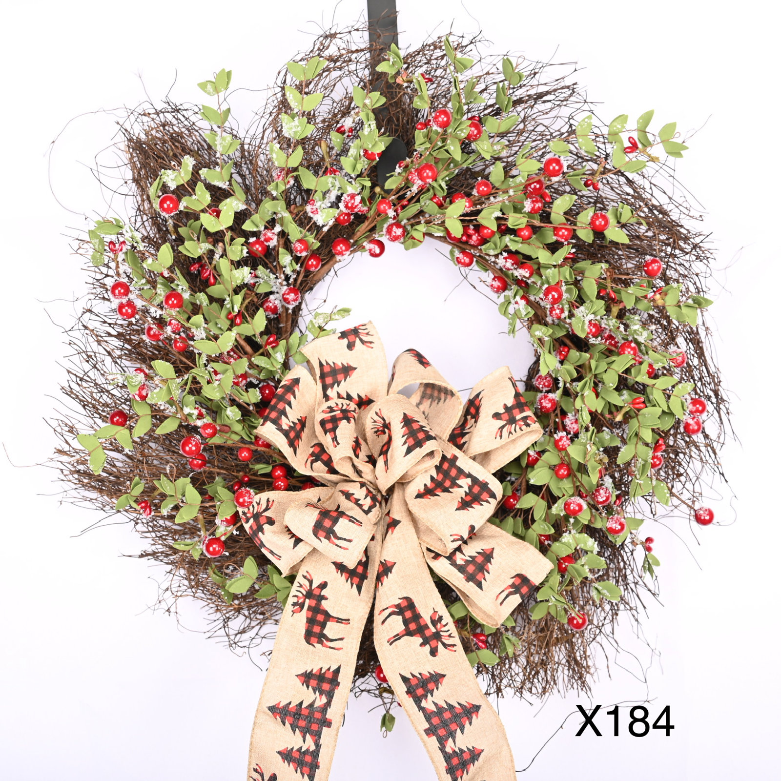 The Holiday Aisle? Handcrafted Faux 24'' Wreath